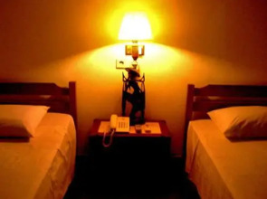 Oyo 3244 Grand Chandra Hotel