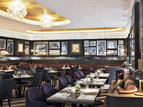 Renaissance®  Vienna Schönbrunn Hotel