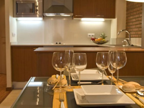 Serennia Cest Apartamentos Arc de Triomf