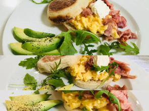 Sixteen Guest House on Main