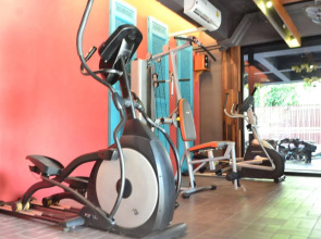 Lap Roi Karon Beachfront