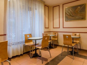 Hôtel Arc Porte D'Orleans