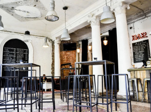 Hostel B&B&B&B&B - Adult Only