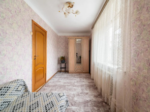 Bon voyage  на улице Братьев Нурбагандовых