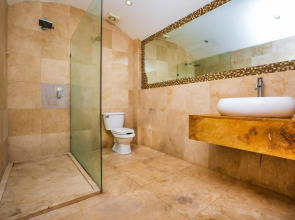 Capital O Cancun International Airport 24/7