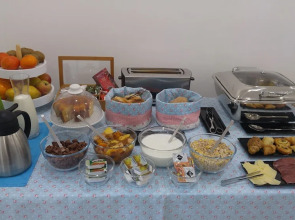 Lisbon Terrace Suites Apartment for Large Groups with Amazing Terrace