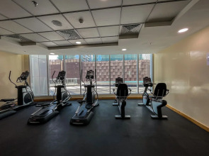 HiGuests - The Marina Torch