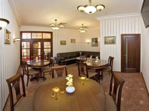 Гостиный Дом