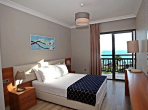Uras Beach Hotel