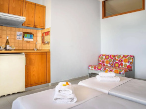 Louladakis Apartments