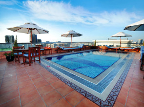 Raviz Center Point Hotel