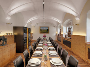 Alpen Hotel München