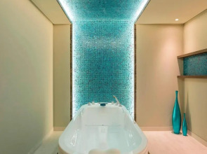 Pine Cliffs Ocean Suites, a Luxury Collection Resort & Spa