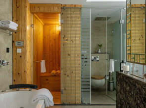 The Panoramic Getaway