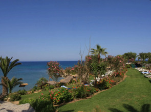 Crystal Springs Beach Hotel