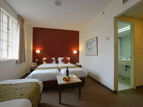 YMCA Three Arches Hotel