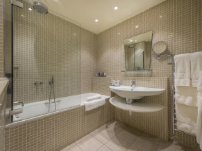 The Capital Hotel, Apartments & Townhouse - Small Luxury Hotels of The World