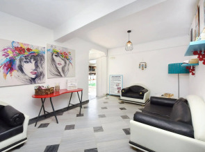 Aquarius Beach Eco-Hotel