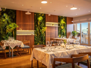 President Hotel, Valamar Collection