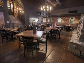 Executive Hotel Pacific