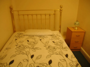 Revive Lodge Heathrow