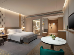 Holiday Inn Wuxi Central Station by IHG