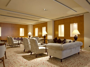 Отель Sevilla Center