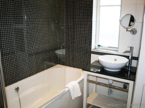 Chelsea Cloisters Serviced Apartments