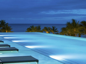 Alohilani Resort Waikiki Beach