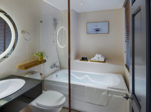 Silverland Min Hotel