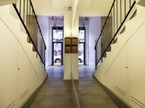 Happy People Ramblas Harbour