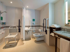 Hampton by Hilton London Luton Airport