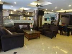 Maleez Lodge Hotel and Restaurant