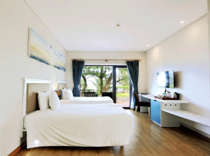 Sandy Beach Non Nuoc Resort