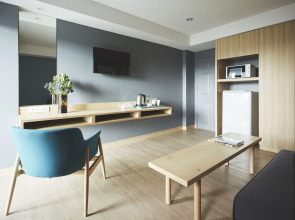 Theorie Hotel Sukhumvit 107 by SLH