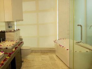 Platinum KLCC Kuala Lumpur by SabaSuites 