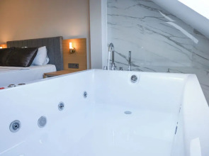 Livia Luxury Apart Hotel