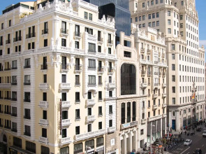 Отель Petit Palace Triball