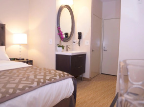 Urban Boutique Hotel