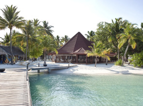 Diamonds Athuruga Maldives Resort & Spa