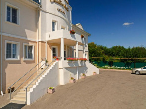 Лондон-Сити на улице Бекешская