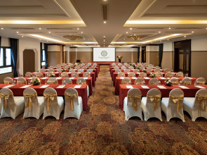 Ninh Binh Hidden Charm Hotel & Resort