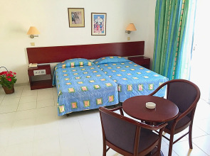 Blue Crane Hotel Apts