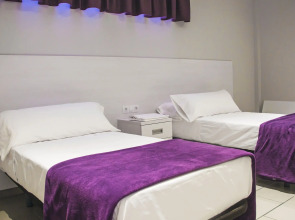 Pins Platja Apartments