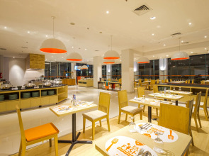 HARRIS Hotel & Conventions Denpasar Bali