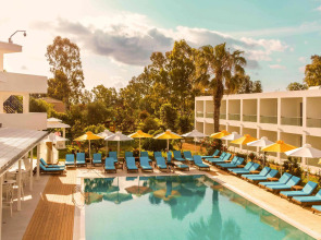 Nasos Hotel & Resort