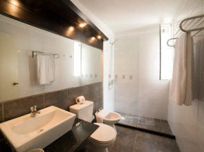 27 Suites Apart Hotel