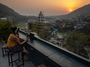 Bunk Stay Rishikesh - Hostel