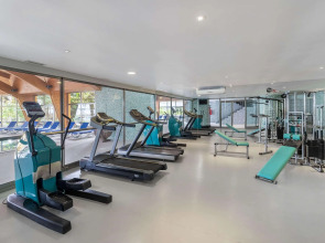 Отель Royal Savoy