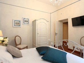 Avignonesi Suites - Domus Collection